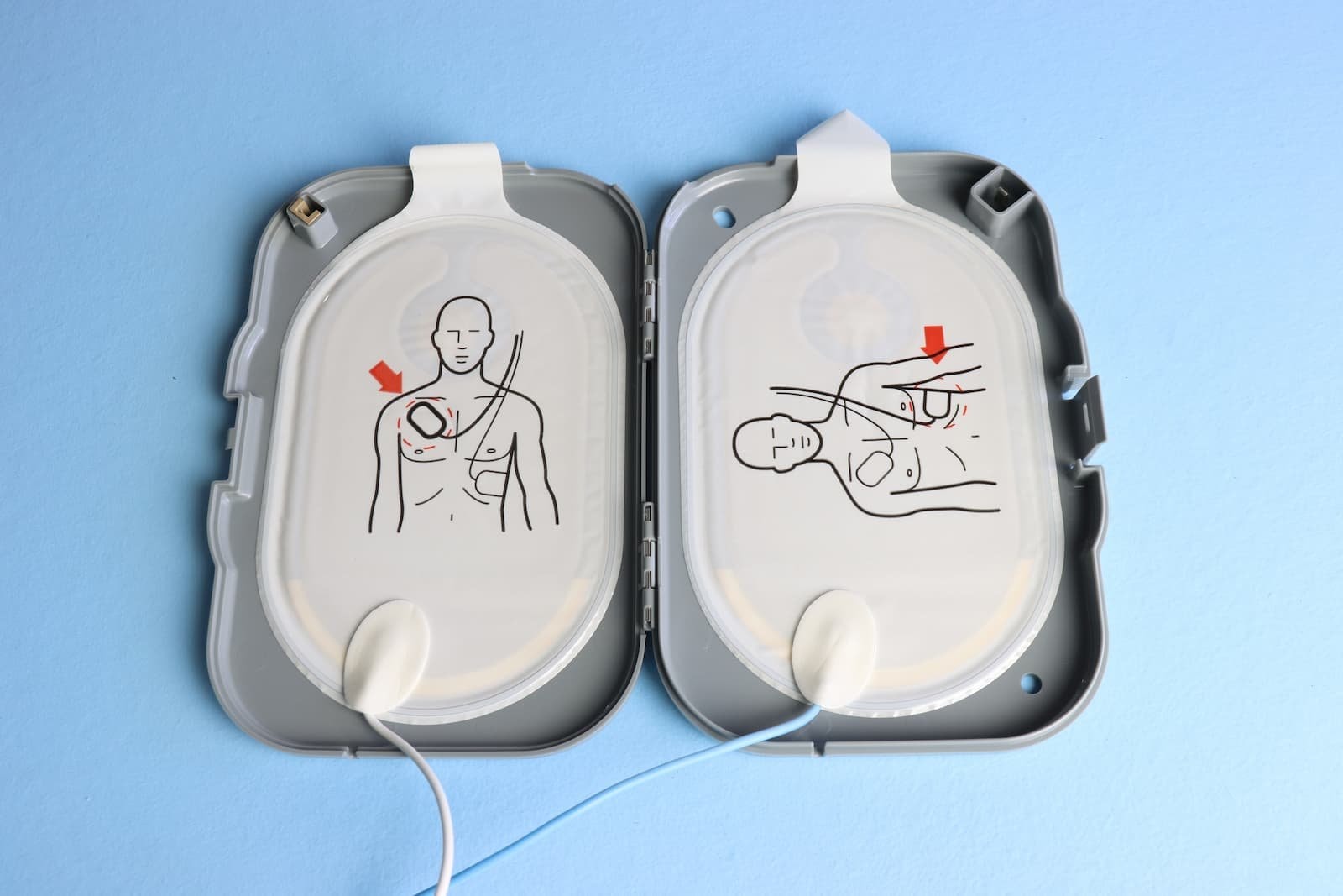 Was kostet ein Defibrillator? - Ratgeber Headerbild Was kostet ein Defibrillator?