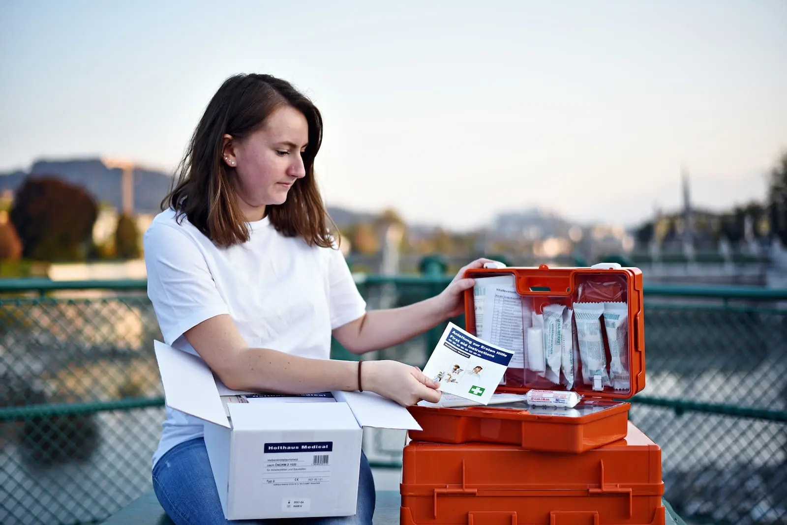 Professionelle Erste Hilfe Kasten Überprüfung für österreichische Betriebe Professionelle Erste Hilfe Kasten Überprüfung für österreichische Betriebe